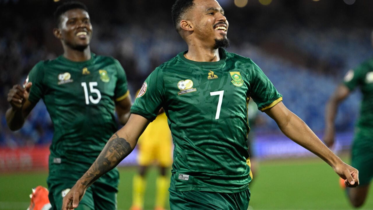 Mchezaji namba 7 wa South Africa akishangilia bao kwenye ushindi wa 3–2 dhidi ya Zimbabwe katika AFCON 2025