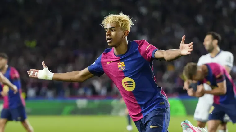 Lamine Yamal wa FC Barcelona akiwa uwanjani akionesha kasi na ubunifu kabla ya Supercopa de España 2026