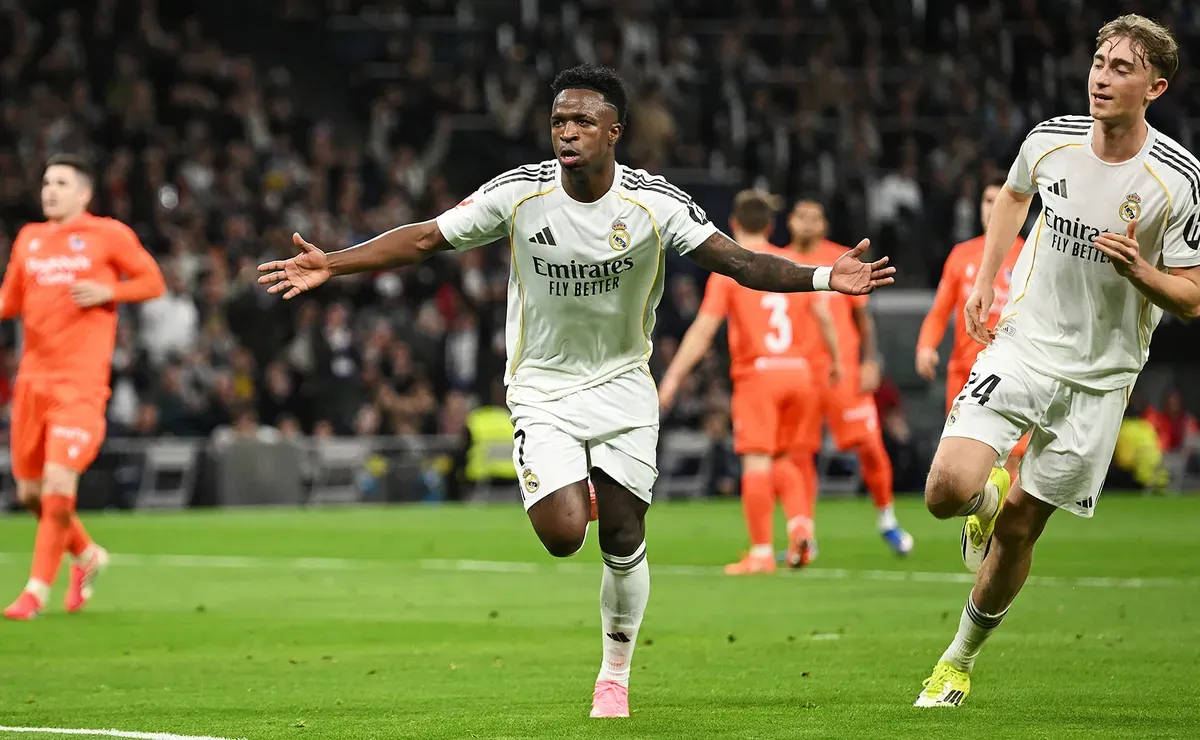 Vinícius Jr akifunga katika mechi ya Real Madrid kabla ya Benfica Champions League